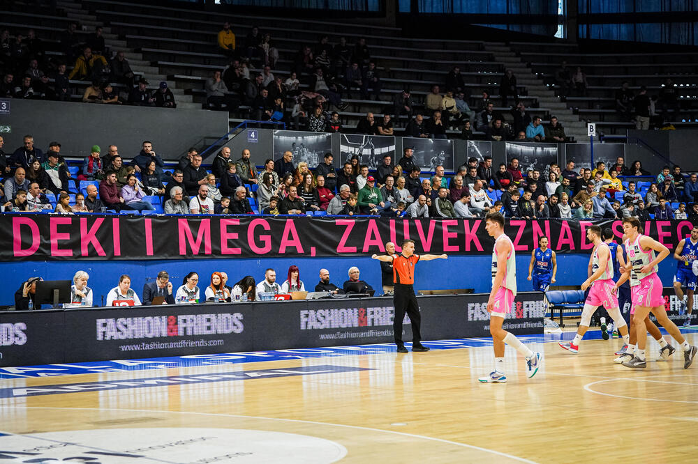 EMOTIVAN OPROŠTAJ OD DEKIJA I TEŽAK PORAZ MEGE! Budućnost slavila sa 20 razlike u Beogradu! (VIDEO)