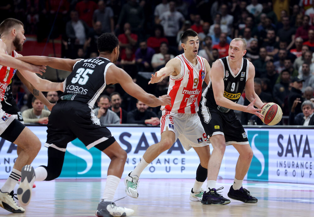 KK Crvena zvezda, KK Partizan, Derbi, Večiti derbi, Alen Smailagić, Luka Mitrović, Pi Džej Doužer