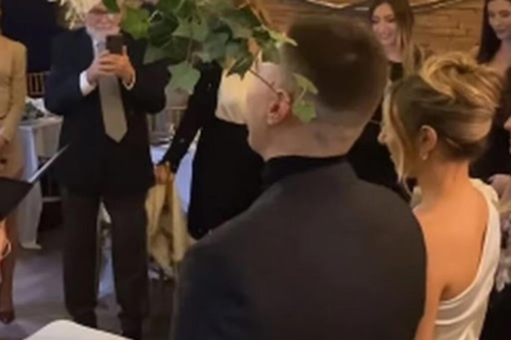 OŽENIO SE NAŠ POZNATI REPER: Evo kako su MLADENCI IZGLEDALI, a među GOSTIMA se našle VELIKE ZVEZDE