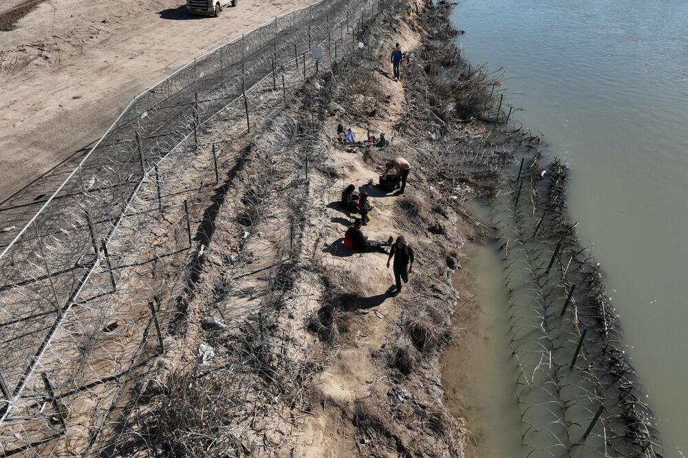 ŠTA SE TO DEŠAVA U TEKSASU?