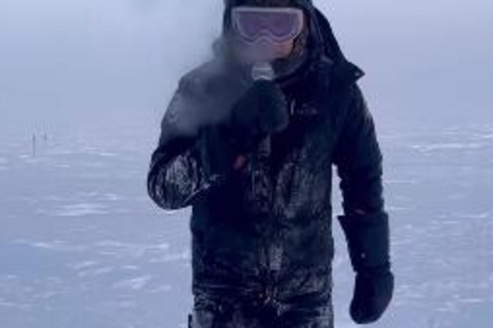 NA JUŽNOM POLU RADI 6 MESECI GODIŠNJE, A ZARADI 75000 EVRA! Od mehaničara postao NATČOVEK kome se svi DIVE (VIDEO)