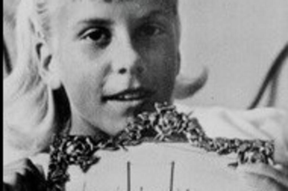 PROVELA JE POSLEDNJE VEČE NA BRODU OD KOGA SE LEDI KRV: Videla je MRTVU porodicu na palubi, a potom preživela PAKAO