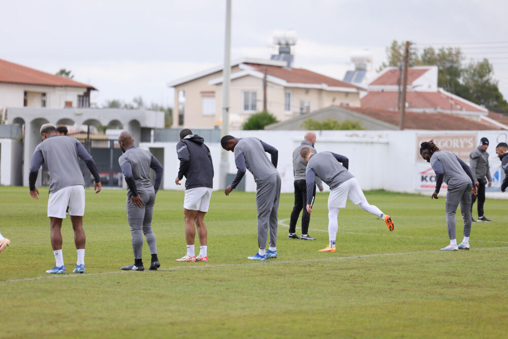 Pre nego što je krenula provala oblaka... Fudbaleri Partizana