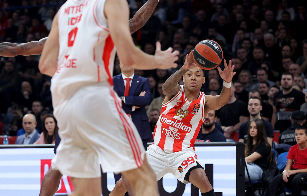 Jago Mateus na utakmici Crvene zvezde i Valensije