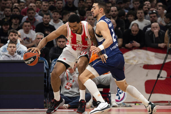 BOLOMBOJ OTKRIO ZAŠTO JE POTPISAO NOVI UGOVOR SA ZVEZDOM - "na kraju sam rekao sebi..." (FOTO)