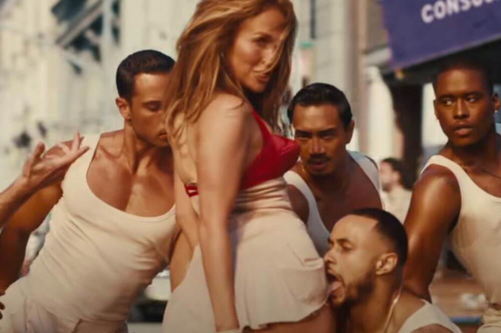 POGLEDAJTE DOBRO OVU MAČKU, A TEK DA JOJ VIDITE SINA! BOLI GLAVA JE FRAJER: Godinama se sakrivao od MEDIJA