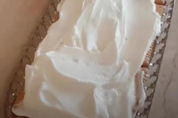 KEKS TORTA SA ČOKOLADNIM KREMOM KOJA SE SPREMA ZA SAMO 20 MINUTA: Najkremastija poslastica - ukus ostavlja bez daha