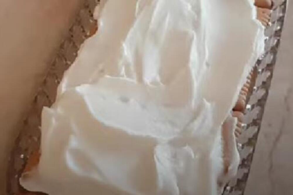 KEKS TORTA SA ČOKOLADNIM KREMOM KOJA SE SPREMA ZA SAMO 20 MINUTA: Najkremastija poslastica - ukus ostavlja bez daha