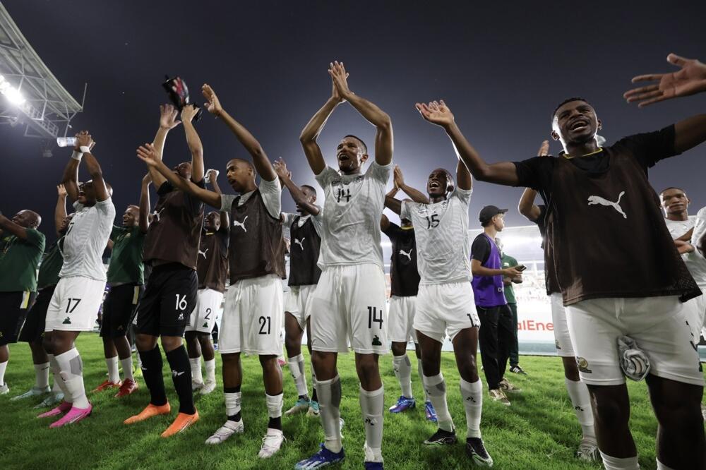 HAKIMI TRAGIČAR MAROKA PROTIV JUŽNE AFRIKE: Senzacija "Bafana Bafane" za četvrtfinale (VIDEO/FOTO)