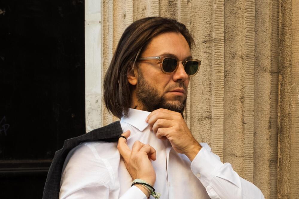 ESPRESO INTERVJU! DIRIGENT, PEVAČ I BEOGRAĐANIN SA DUŠOM: Ko je zapravo Mateja Žikić?