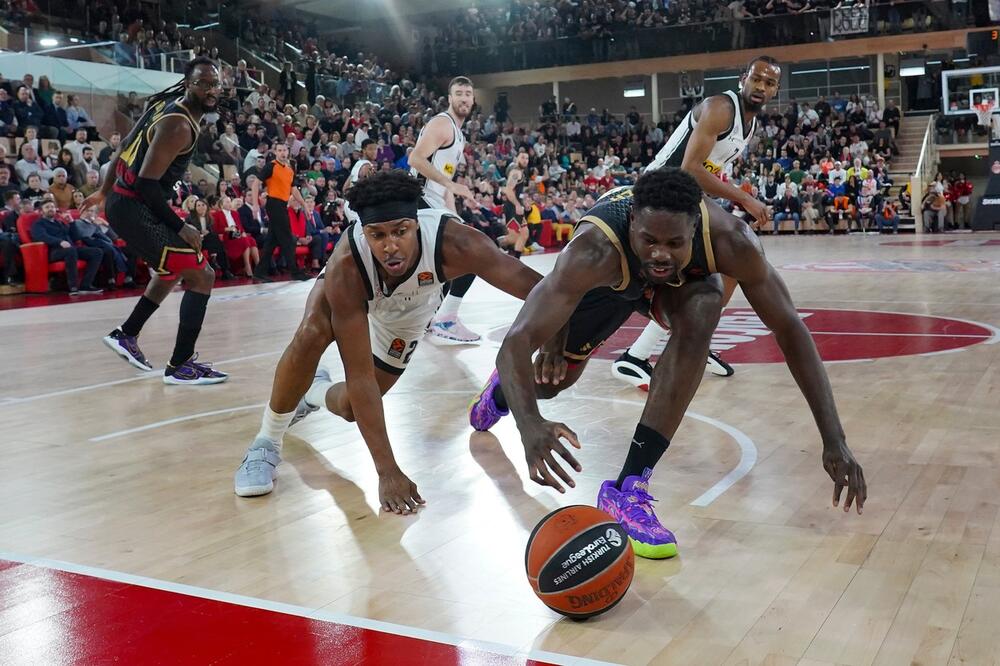 MONAKO ISKORISTIO PARTIZANOVE "POKLONE!" Crno-beli na -15 u Kneževini (VIDEO/FOTO)