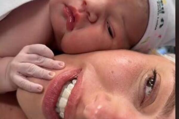 OVA BEBA TEK ŠTO JE IZAŠLA IZ MATERICE A URADILA JE NEŠTO ZBOG ČEGA JE UŠLA U ANALE: Majka i otac ostali u NEVERICI