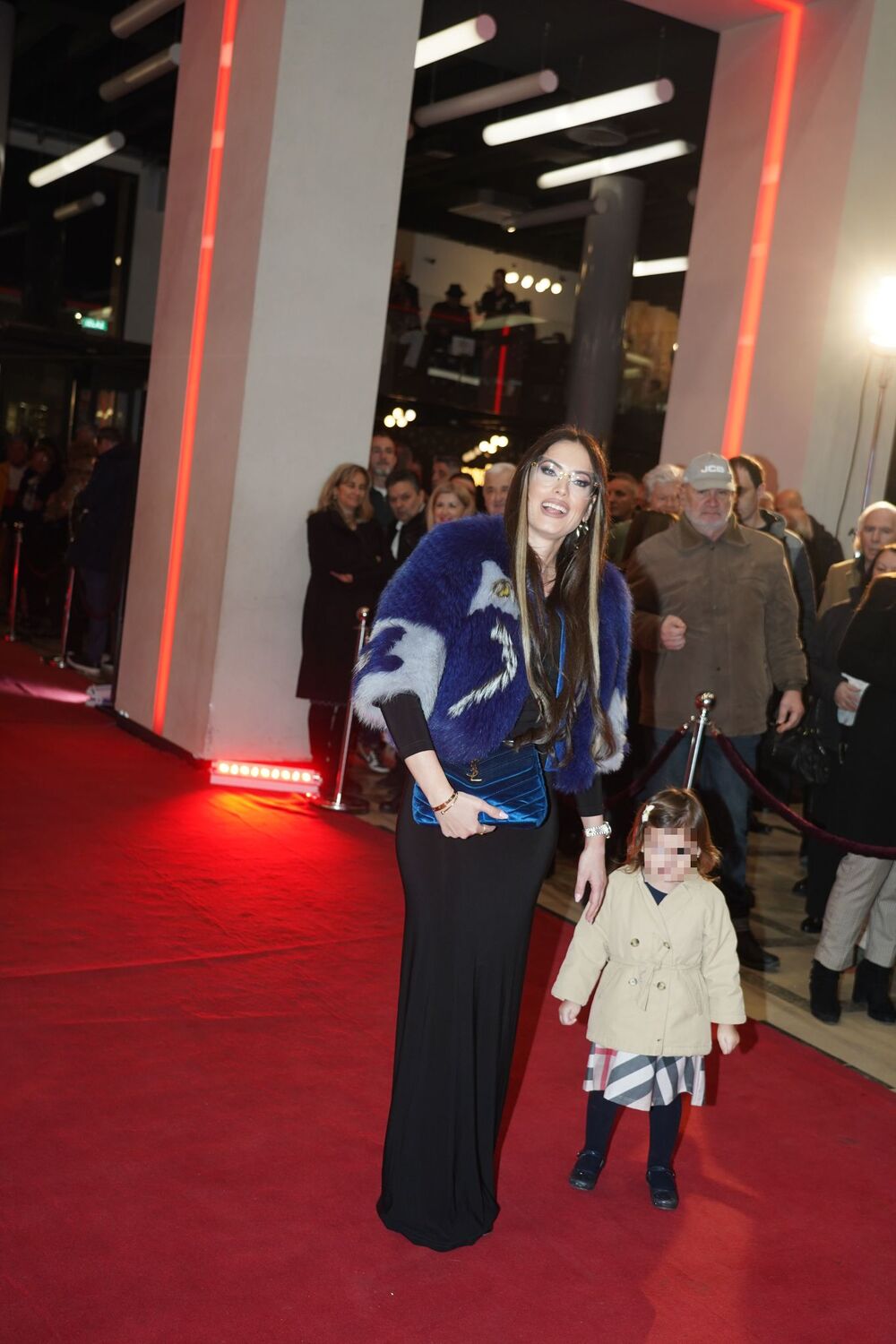 Evo čime se bavi glumica, a otkrila kako bi sa Vujadinom vodila 'Beoviziju'