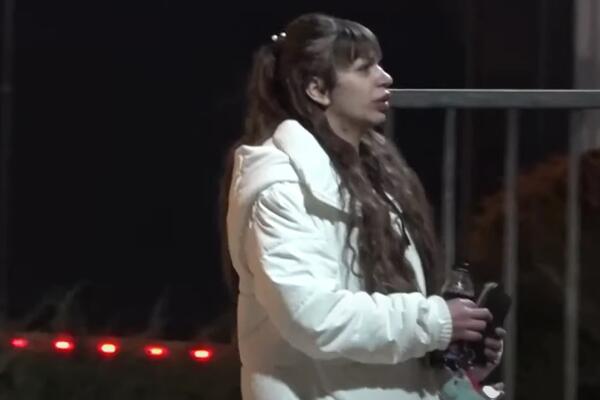 KAMERA USNIMILA MILJANU KAKO TUMARA PO ŠIMANOVCIMA: Obezbeđenje HITNO REAGOVALO, da li je moguće da je OVO RADILA?