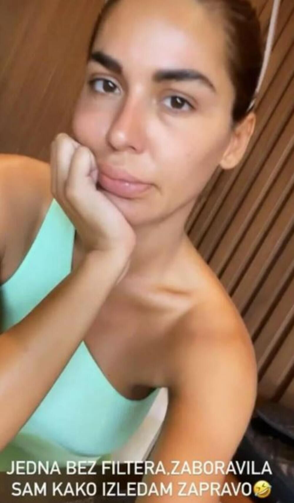 Pevačica objavila fotku bez trunke šminke i filtera
