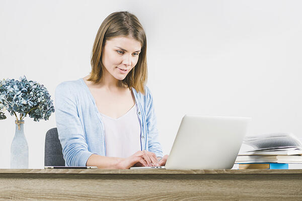 I VI DUGO SEDITE TOKOM DANA? Radite OVO i neće vas više boleti leđa!