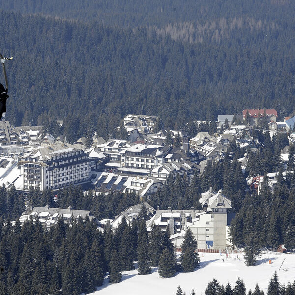 "Čaj 440, voda 350, pivo 520 dinara": Hrvati šokirani cenama na omiljenoj srpskoj planini!