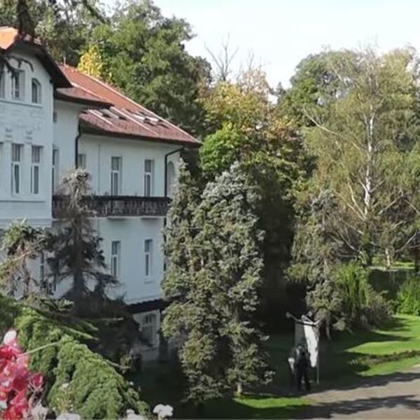 Ova banja u Srbiji ima jedan od najlepših parkova u zemlji: Lekovito blato privlači Srbe, tu se leče mnoge bolesti!