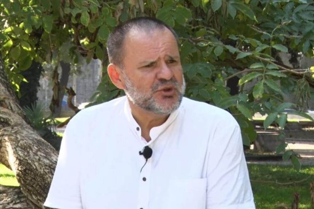 TOMISLAVU JE PLATA OD 3 HILJADE EVRA MALA, ON BI TRI PUTA VEĆU: Ovaj doktor razbesneo je ceo Balkan