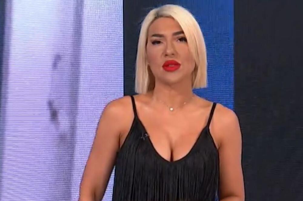 VRELO IZDANJE JOVANE JEREMIĆ U JUTARNJEM PROGRAMU: Voditeljka u nikad SMELIJEM izdanju vodila emisiju, mreže GORE