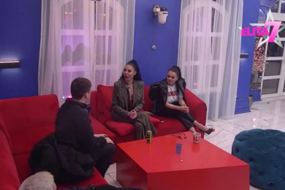 GLEDAĆETE OVAJ SNIMAK NEKOLIKO PUTA: Maja Marinković PRESLIŠALA Uroša AZBUKU, Stanić pola slova ZABORAVIO