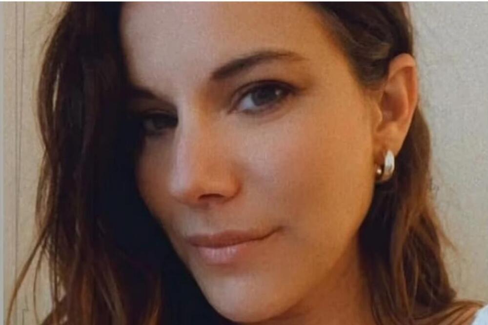 UDATA MAJKA OPTUŽENA DA JE ISTOVREMENO ZLOSTAVLJLA 2 MALOLETNIKA: Ušunjala se u njihovu SOBU dok je bila sa MUŽEM