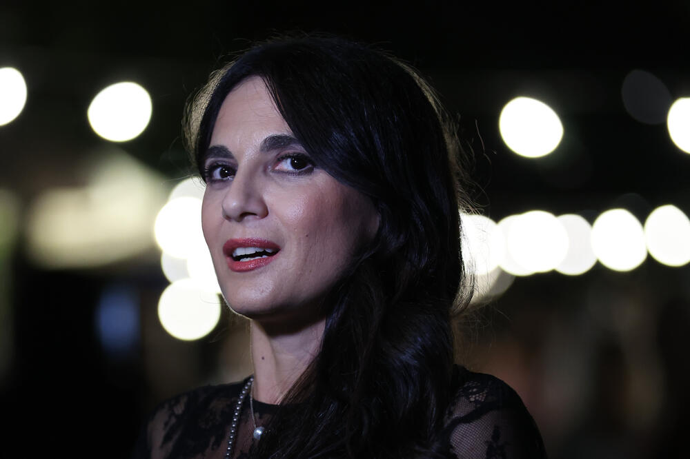 ONA JE NAJLEPŠA GLUMICA NA NAŠIM PROSTORIMA, A NJENO SRCE PRIPALO JE OVOM DASI: Ovako je izgledalo njihovo VENČANJE