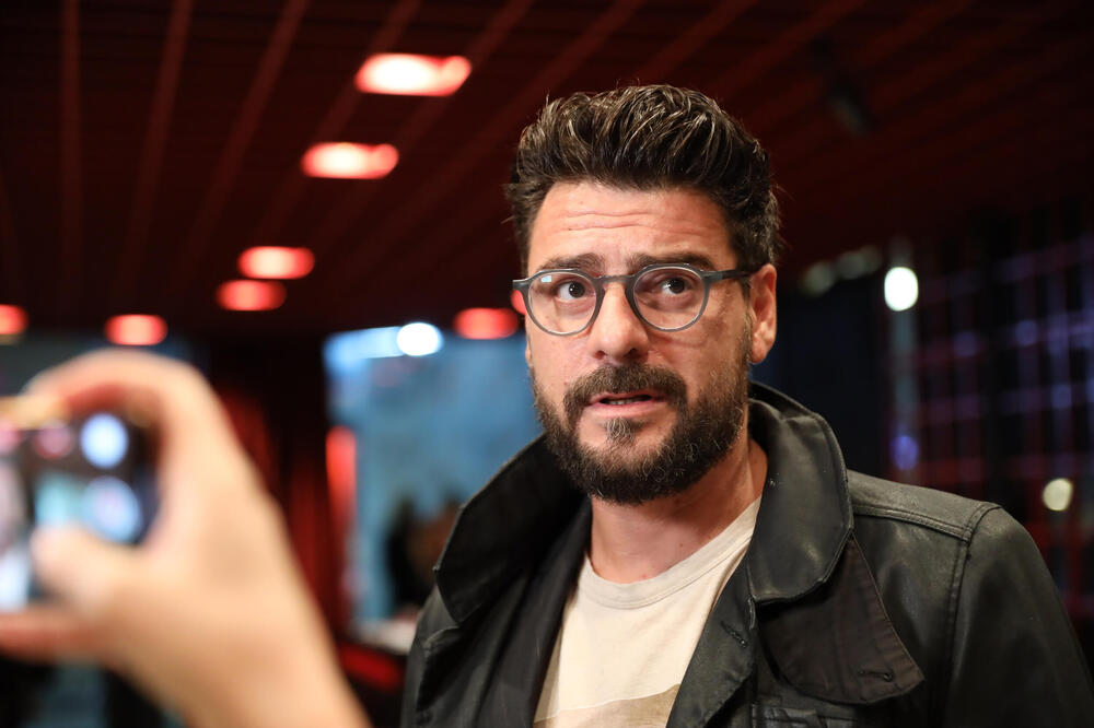 DA LI ZNATE DA JE OVA FATALNA CRNKA SUPRUGA IGORA ĐORĐEVIĆA? Cela zemlja se DIVI njenoj LEPOTI I TALENTU