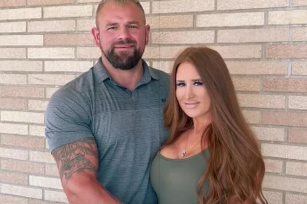 UPOZNALI SE NA INTERNETU, A ONDA SU PRONAŠLI SLIKU IZ VRTIĆA: Ostali su ŠOKIRANI kada su saznali pravu ISTINU