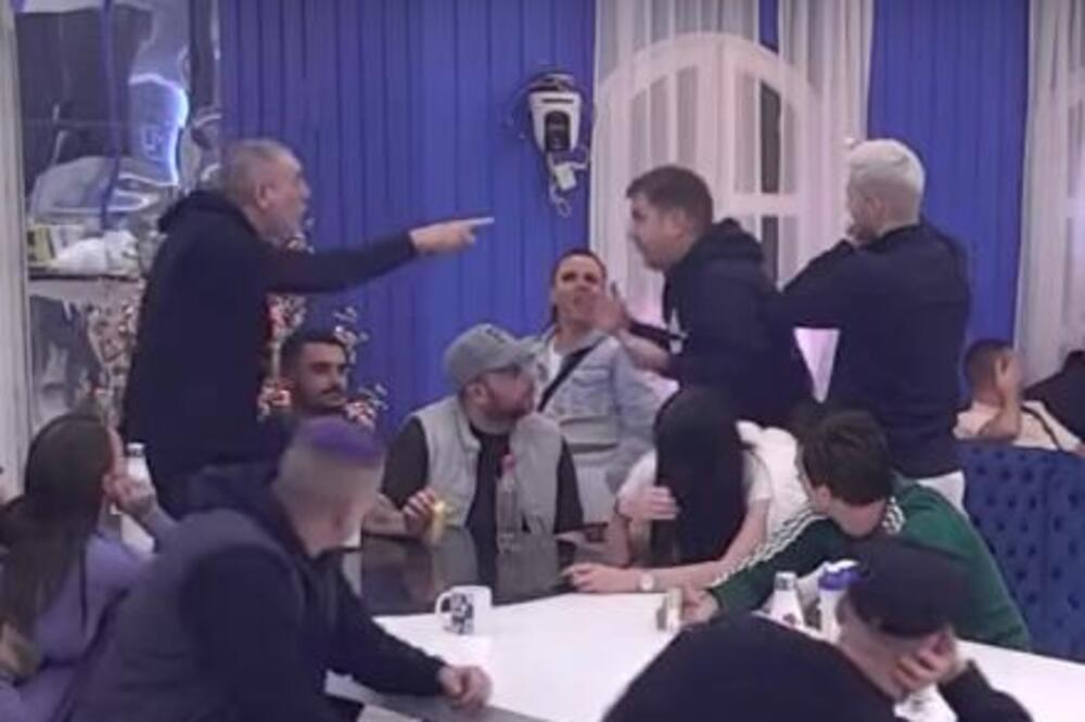 IZBAČENI ZADRUGAR OPEO PO BIVŠEM CIMERU: Nije mogao da PREĆUTI OVO, pa otkrio sve o NJEMU, mreže se USIJALE