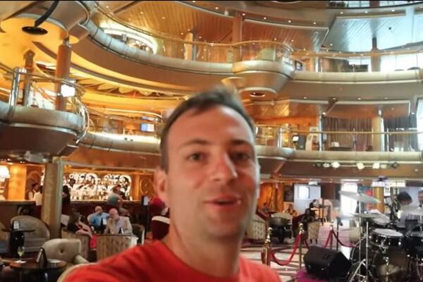 7 DANA KRSTARENJA JEFTINIJE NEGO 10 DANA U CRNOJ GORI: Beograđanin obišao RAJ NA ZEMLJI pa se šokirao CENAMA! VIDEO