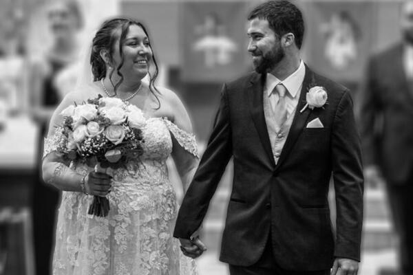 ŽIVOTI SU IM TEK POČELI, A ONDA SE DESILO KRVAVO UBISTVO: Mladi bračni par UPUCAN u baru, čekao je da budu sami...