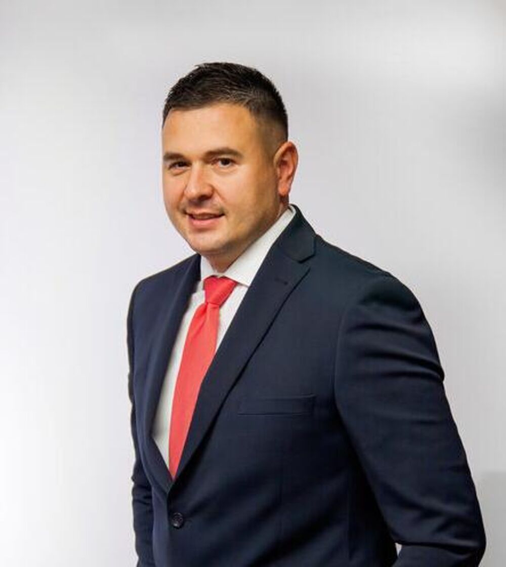Advokat Zoran Pešić