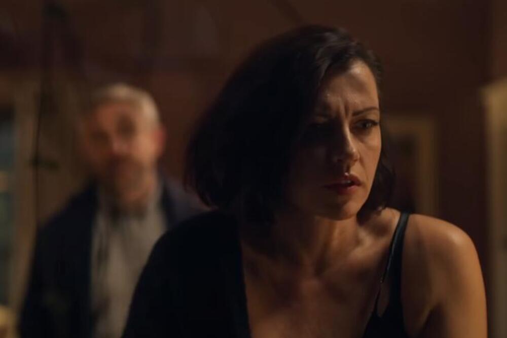 EKSPLICITNA SCENA MLADE GLUMICE I 30 GODINA STARIJEG MUŠKARCA PRIKAZANA NA TELEVIZIJI: Svi pričaju o OVOM ČINU