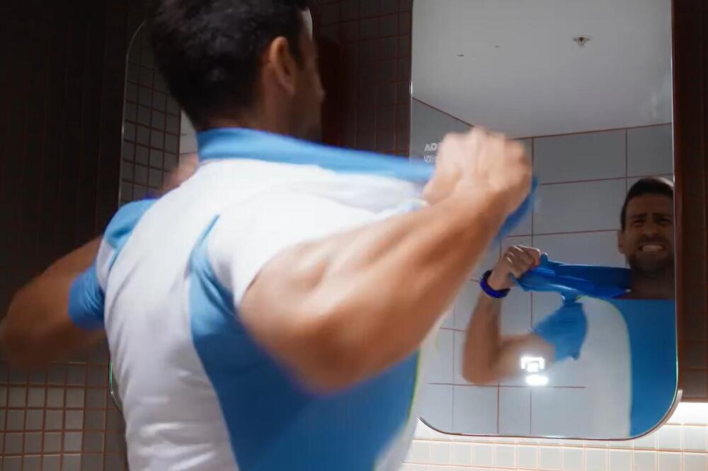 KOLIKO TALENATA IMA OVAJ ČOVEK, IGRA KAO DA JE ROĐENI GRK: Đoković se odomaćio &ndash; zaigrao sirtaki u Atini! (VIDEO)