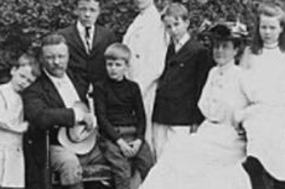 OVAJ POLITIČAR JE OTAC ZAČETNICE PROMISKUITETA U 20. VEKU: Naskakala na SVAKO MUŠKO U GRADU bila ZAVISNICA OD SE*SA