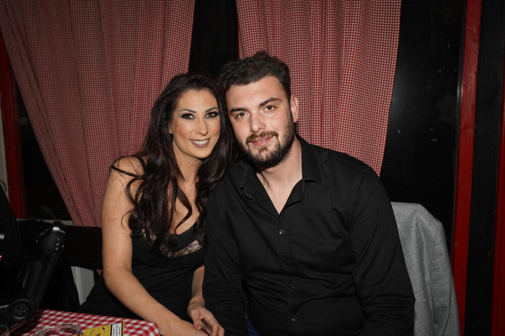 Poznati estradni par udario na RTS! Nisu birali reči, otkrili u kom grmu leži zec