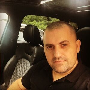 SAD MLATI PARE A NEKAD BIO VOZAČ MINISTRA: Isplivalo koliku zaradu je imao! "Radio bih bilo šta samo da ne moram.."