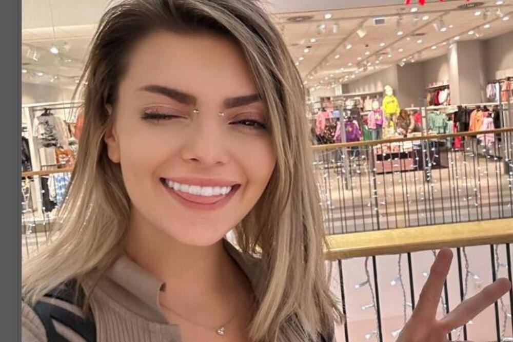 Zbog pesme morala da daje izjavu policiji: Jedno nikako nije smela, evo o čemu se ovde radi