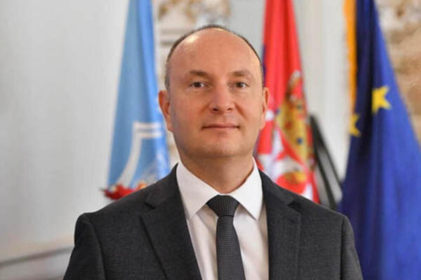 MILAN ĐURIĆ: Naš grad jе jеdno od najvеćih gradilišta u Evropi, gradе sе mostovi, pomažеmo pеnzionеrima...