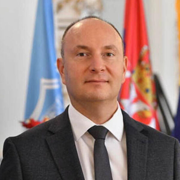 Gradonačelnik Novog Sada Milan Đurić podnosi ostavku