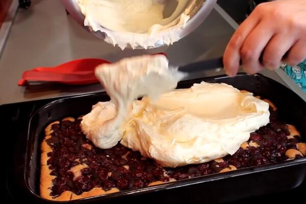 KOLAČ "ŠANO DUŠO" SVAKA DOMAĆICA MORAB DA ZNA DA NAPRAVI: Njime ćete osvojiti svakog MUŠKARCA (RECEPT)