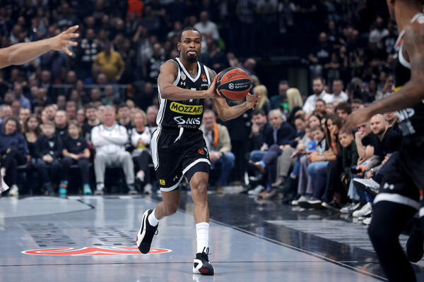 Kevinu Panteru odzvonilo!