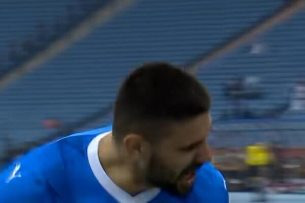 KAKVA SRAMOTA: Užasni komentari upućeni Mitroviću, tvrde da je najprljaviji igrač, a evo i zašto!