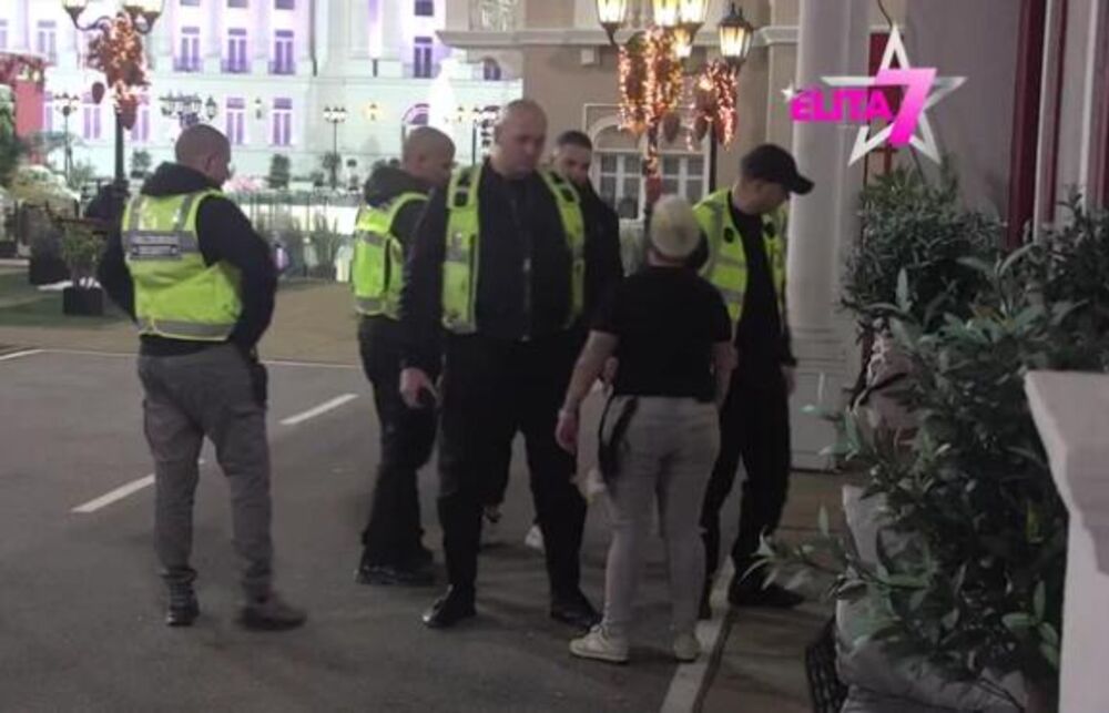 Matora nastnula na Anđela i Anitu