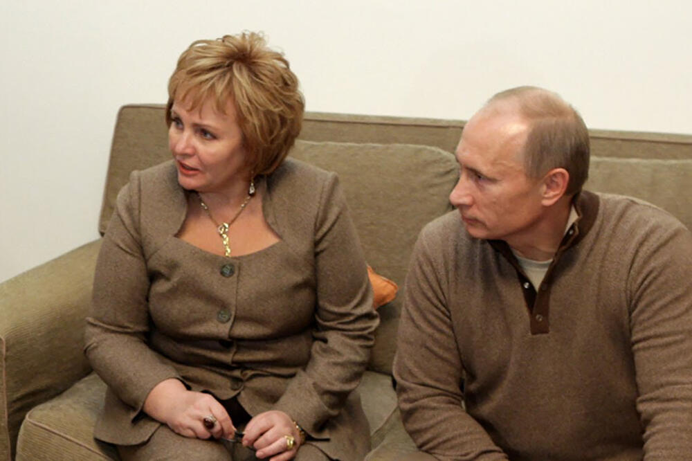 Rusi o njima malo šta znaju, a šuška se da su delile krevet sa moćnikom: Sve Putinove žene - jedna je misterija