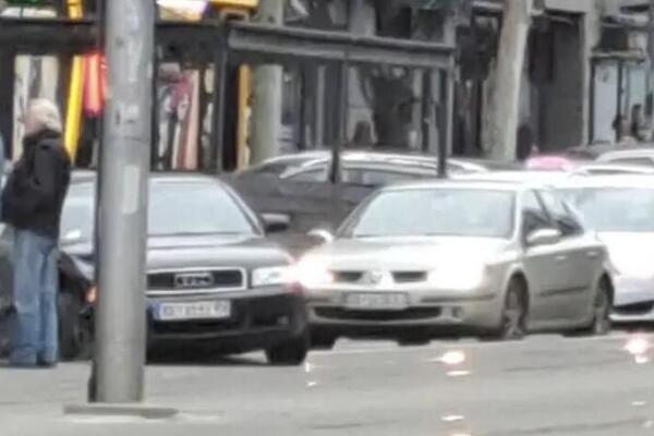 U UDESU KOD VUKOVOG SPOMENIKA POVREĐENA ŽENA PEŠAK: Odbačena na zid OD SILINE UDARCA (FOTO)