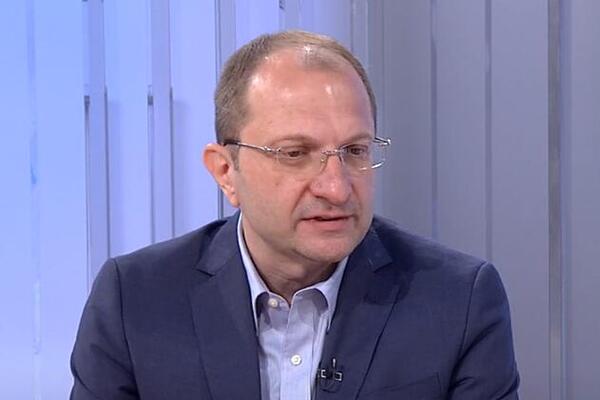 DOKTOR ĐENIĆ UPOZORIO SRBE NA NEPRIMETNE SIMPTOME INFARKTA: Ne čekajte ni časa - zbog OVOGA je HITNA danima puna