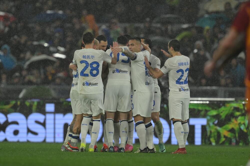 RIMSKA LUDNICA I POBEDA INTERA! Vicešampion Evrope savladao Romu u derbiju - dva preokreta za +7 (FOTO)