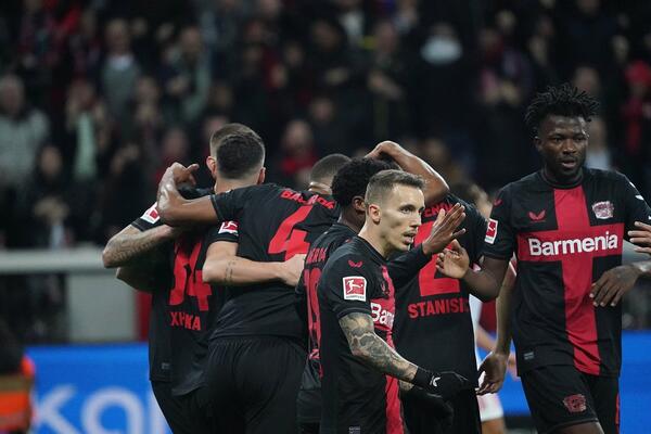 TUHEL JE UNIŠTIO BAJERN: Leverkuzen PONIZIO Bavarce i približio se ISTORIJSKOM osvajanju Bundeslige!